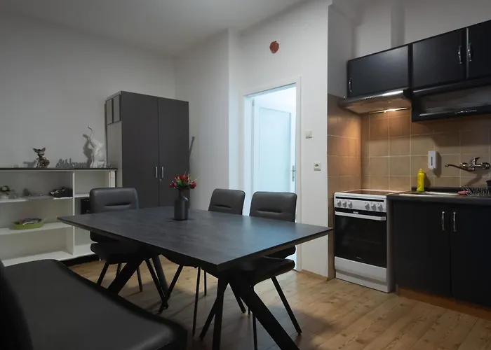 Maria Q. Cantoni Ζαντάρ