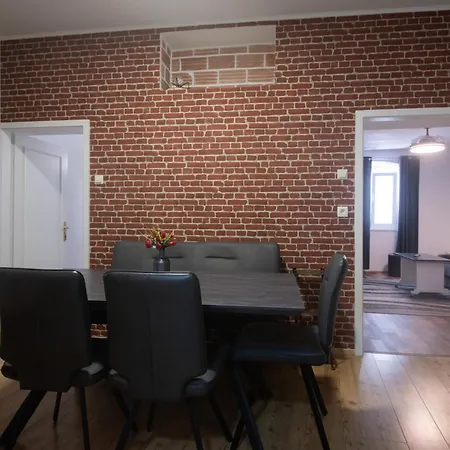 Apartament Maria Q. Cantoni *