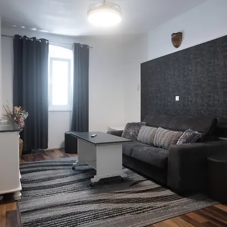 Maria Q. Cantoni 扎达尔